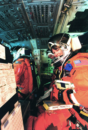 Die Besatzung von STS-104 bei der Countdowngeneralprobe