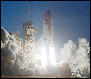 Der Start von STS-108/ENDEAVOUR