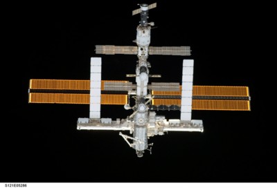 Die ISS von DISCOVERY aufgenommen