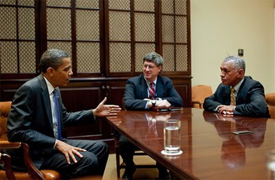 Bolden im Gespräch mit Obama