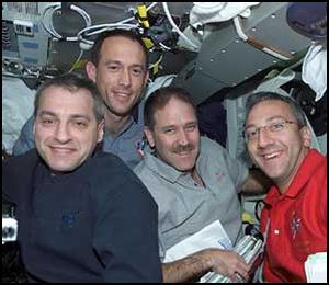 Astronauten der 
SM-3B