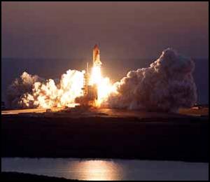 Start von Raumfähre DISCOVERY, Mission STS-102
