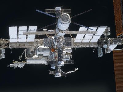 Die ISS beim Rundflug