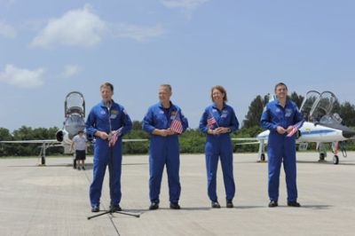 Die Besatzung von STS-135
